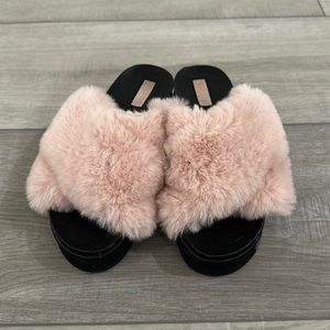 Forever 21 fuzzy slippers